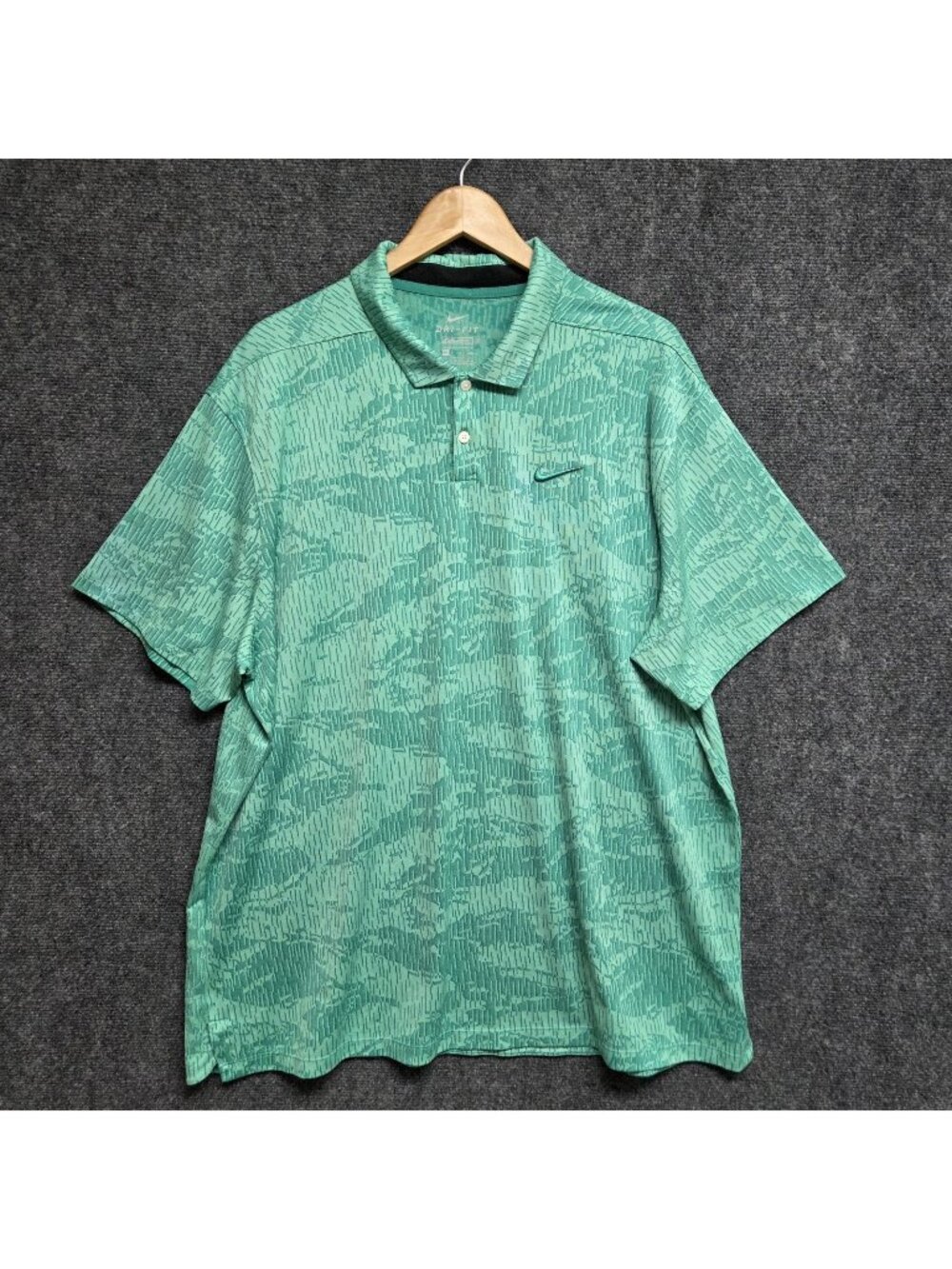Nike Dri Fit Vapor Polo Shirt Men's 2XL Green Camo Golf Standard Fit Casual SS